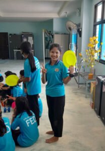 Smiling plate 01